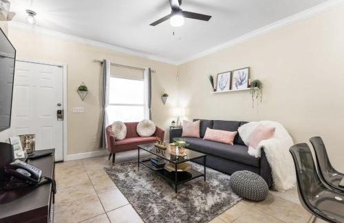 Kissimmee House | Themed Bedrooms Disney Area 3BR LR2960