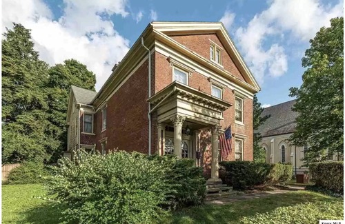 Mount Vernon Apartment | Themed Escape Room......Meets ...... A Scooby Doo Mystery Mansion!