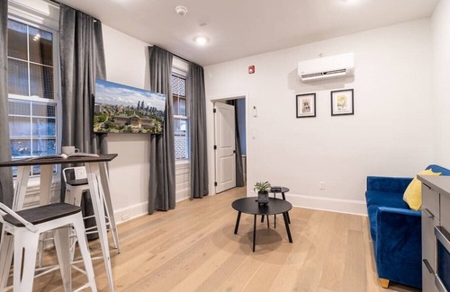 Gayborhood Apartment | Thena Hotel - Beautiful 1 Bedroom