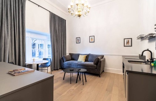 Gayborhood Apartment | Thena Hotel - Entire Hotel