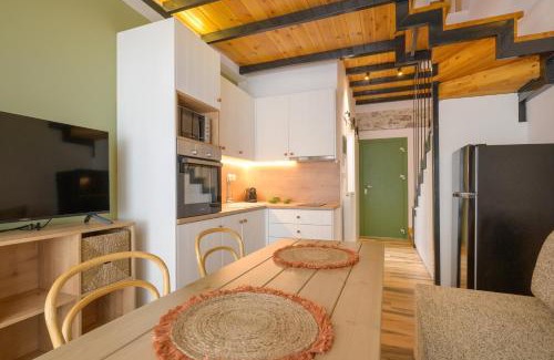 Ouranoupoli House | theopisti home