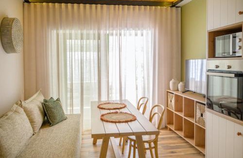 Ouranoupoli House | theopisti home