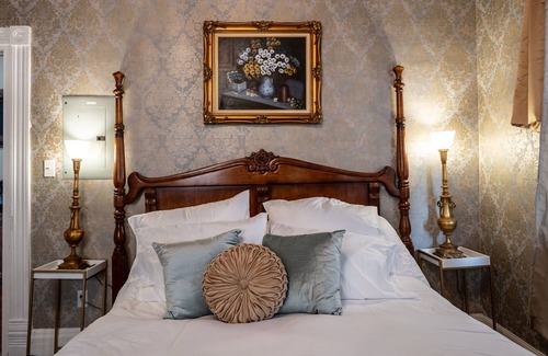Marthasville Bed & Breakfast | TheOutPostInn Bed&Breakfast - The Blue Victorian
