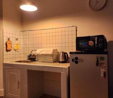 Ban Mai Apartment | ThePeachRoomที่พักใกล้อิมแพคเมืองทอง เตียงควีนไซส์