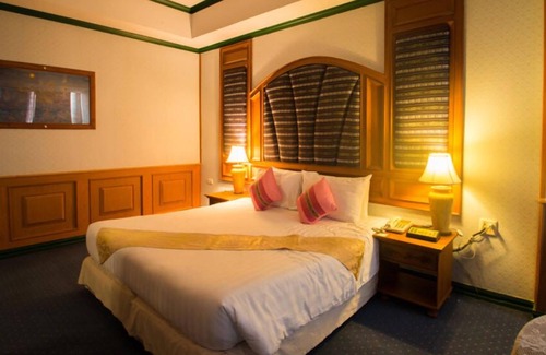 Buriram Hotel | Thepnakorn Hotel