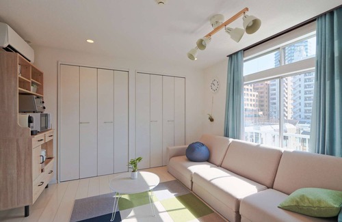 Nishi-Shinjuku Apartment | There are 1 bed room with 2 double beds