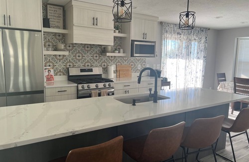 South Ogden House | There are many fun activities to do in Utah. Come and visit.