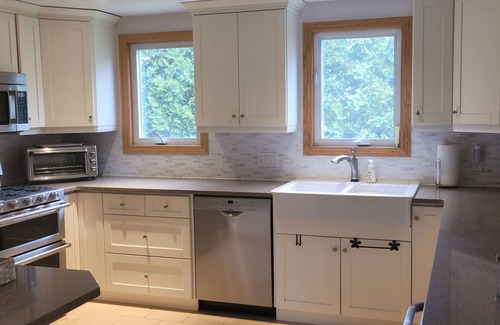 Point Clark Cottage | There's no place like the cottage! Beautiful cozy cottage, minutes from beach