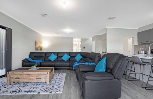 Seymour House | Theriverbend43 Wellington Marinan· Wellington East, South Australia