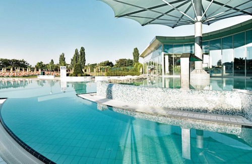 Laa an der Thaya Hotel | Therme Laa Hotel Silent Spa Villas
