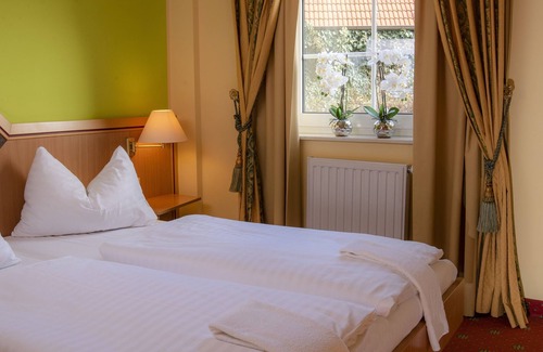 Lutzmannsburg Hotel | Thermenhotel 4 Jahreszeiten
