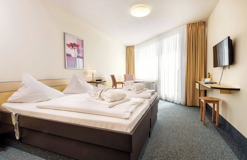 Bad Buchau Hotel | Thermenhotel Gesundheits-Bad Buchau