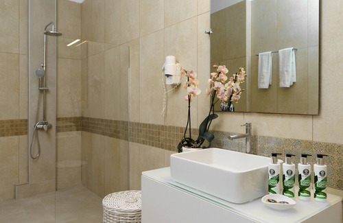 Megalochori Hotel | Thermes Luxury Villas & Spa