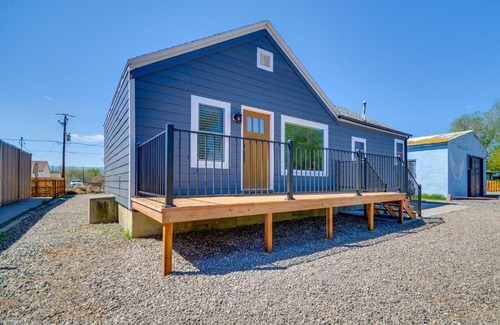 Thermopolis House | Thermopolis Vacation Rental Walk to Bighorn River