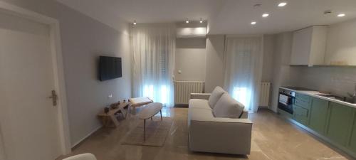 Polichni Apartment | Theta Θ2 Luxury Apartment's