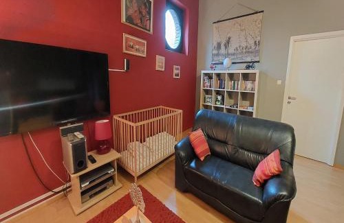 La Reid House | Theux Family Spa Retreat