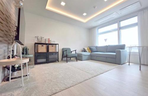 Cheonho-dong Apartment | TheZoneStay NewBuilding 3Rooms 2bathroom Outer-Patios