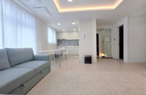 Cheonho-dong Apartment | TheZoneStay NewBuilding 3Rooms 2bathroom Outer-Patios