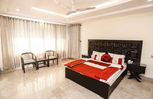 Muzaffarabad Hotel | Thikana Hotel