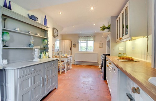 Ringstead House | Thimble Cottage - Three Bedroom House, Sleeps 5