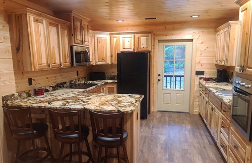 De Queen House | Third Times The Charm