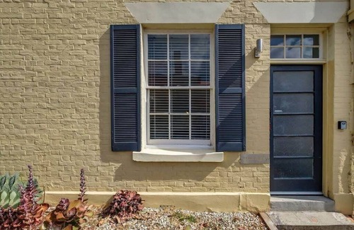 Battery Point House | 'Thirteen' - Heritage Terrace in Battery Point