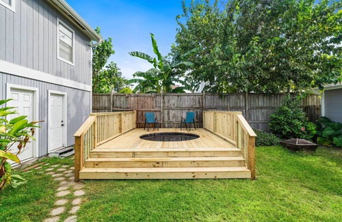 Galveston Apartment | Thirty Three Thirty Sunset Retreat