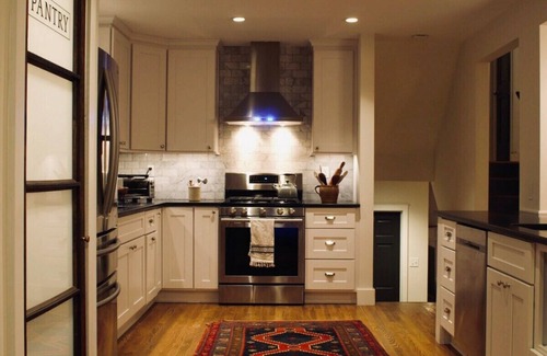 North Chesterfield House | THIS 4 Bed 4 Bath HIDEAWAY IS TUCKED AWAY IN QUIET STRATFORD HILLS