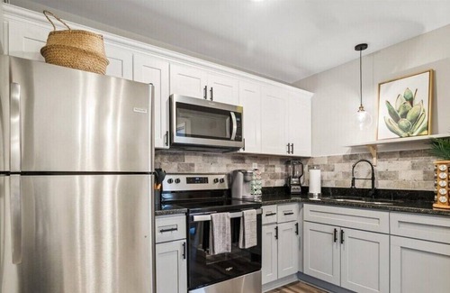 Hampton Apartment | This apartment is a 1 bedroom(s), 1 bathrooms, located in Hampton, VA.