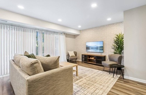 Hampton Apartment | This apartment is a 1 bedroom(s), 1 bathrooms, located in Hampton, VA.