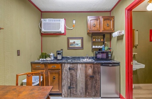 Pittsburg Apartment | This apartment is a 1 bedroom(s), 1 bathrooms, located in London, KY.
