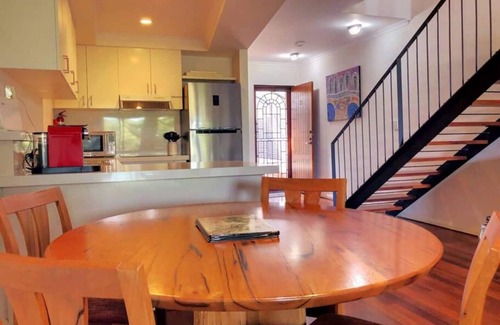 Fremantle Apartment | This apartment is a 2 bedroom(s), 1.5 bathrooms, located in Fremantle, WA.