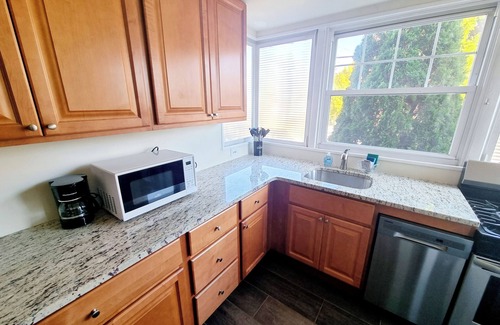 Elkins Park Apartment | This apartment is a 2 bedroom(s), 1 bathrooms, located in Elkins Park, PA.