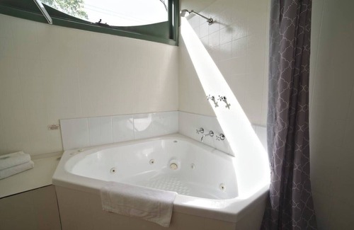 Soldiers Hill Apartment | This apartment is a 0 bedroom(s), 1 bathrooms, located in Soldiers Hill, VIC.