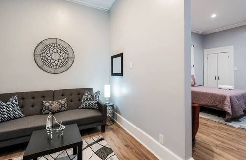Spring Garden Apartment | This apartment is a 1 bedroom(s), 1 bathrooms, located in Philadelphia, PA.