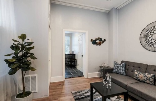 Spring Garden Apartment | This apartment is a 1 bedroom(s), 1 bathrooms, located in Philadelphia, PA.