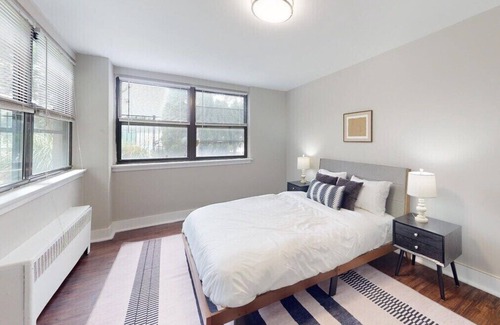 East Falls Apartment | This apartment is a 2 bedroom(s), 1 bathrooms, located in Philadelphia, PA.