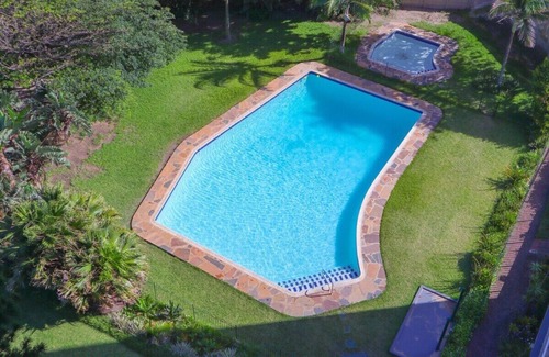 Ballito Apartment | This apartment is a 2 bedroom(s), 1.5 bathrooms, located in Dolphin Coast, KwaZulu-Natal.