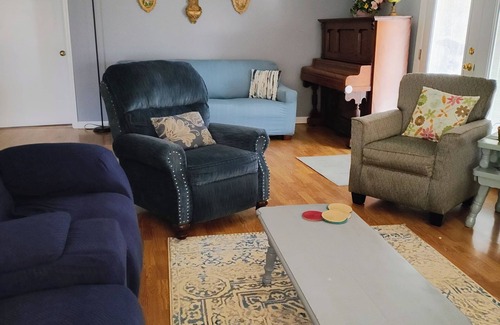 Corinth House | This awsome house in Corinth, Ms. WIFI, HVAC, no extra fees