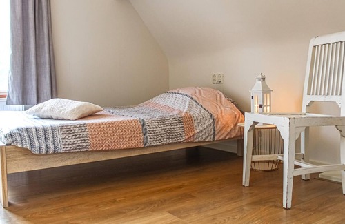 Slootdorp House | This beautiful and child-friendly semi-detached house for 4 people is located on a large plot of no