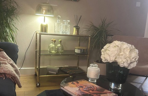 Hackney Apartment | This beautiful apartment is located in the heart of East London,