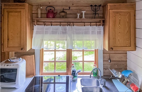 Tranas Municipality House | This beautiful cottage awaits you in a fine location by Lake Noen, in the highlands of Småland and o