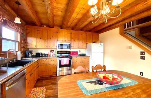 Paw Paw Cabin | This cabin is a 2 bedroom(s), 1 bathrooms, located in Paw Paw, WV.