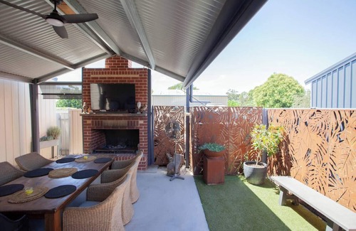 Horsham House | This charming 1-bedroom home in Horsham is perfect for a relaxing getaway
