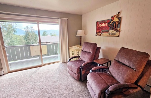 Dillon Condo | This cheery condo awaits your stay.
