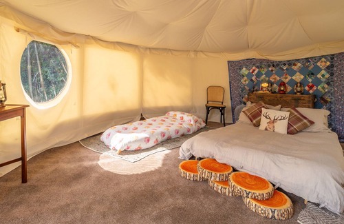 Brandeston Apartment | This cluster of two shepherds huts and two bell tents is a wonderful get away