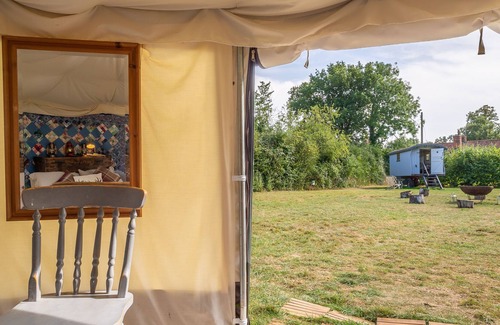 Brandeston Apartment | This cluster of two shepherds huts and two bell tents is a wonderful get away