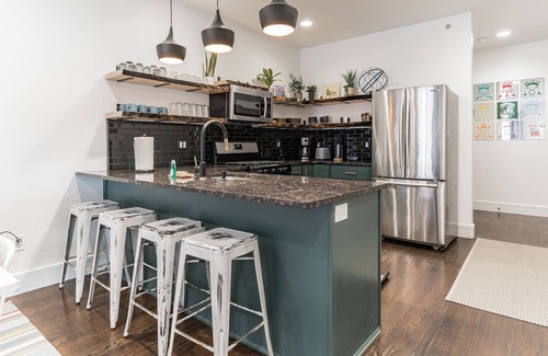 Fairmount Condo | This condominium is a 3 bedroom(s), 2.5 bathrooms, located in Philadelphia, PA.