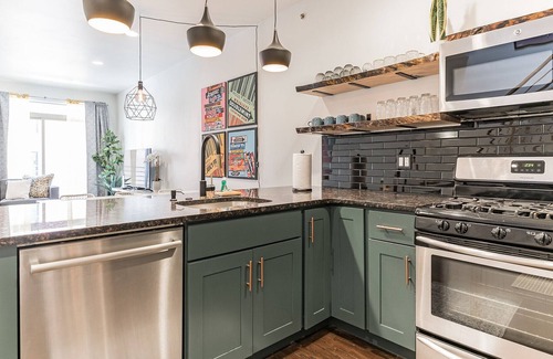 Fairmount Condo | This condominium is a 3 bedroom(s), 2.5 bathrooms, located in Philadelphia, PA.