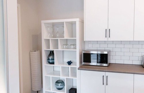 North End Condo | This condominium is a 2 bedroom(s), 1.5 bathrooms, located in Kelowna, BC.